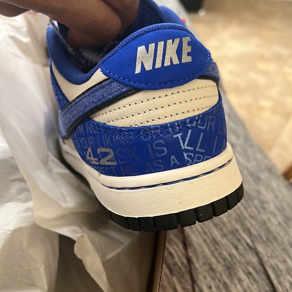 Nike Jackie Robinson size 7 Mens 8.5 women - Picture 4 of 5